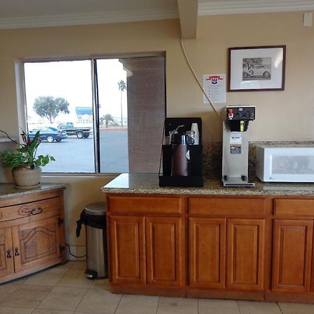 Knights Inn Phoenix At N Black Canyon Hwy Exteriér fotografie