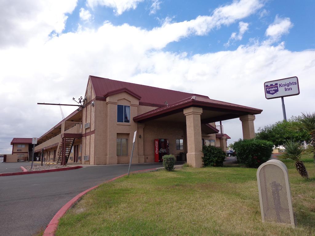 Knights Inn Phoenix At N Black Canyon Hwy Exteriér fotografie
