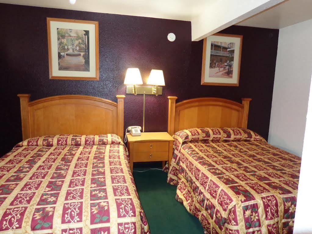 Knights Inn Phoenix At N Black Canyon Hwy Exteriér fotografie